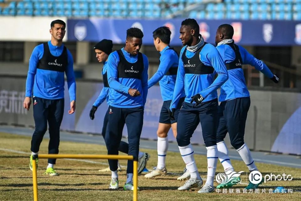 客场征战,球队实力得到检验 客场征战,球队实力得到检验