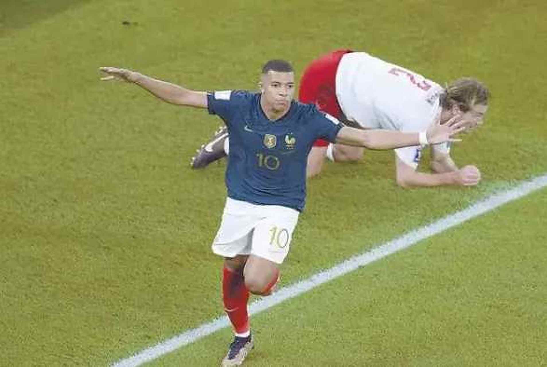 包含法国队力克对手，顺利晋级欧锦赛强的词条