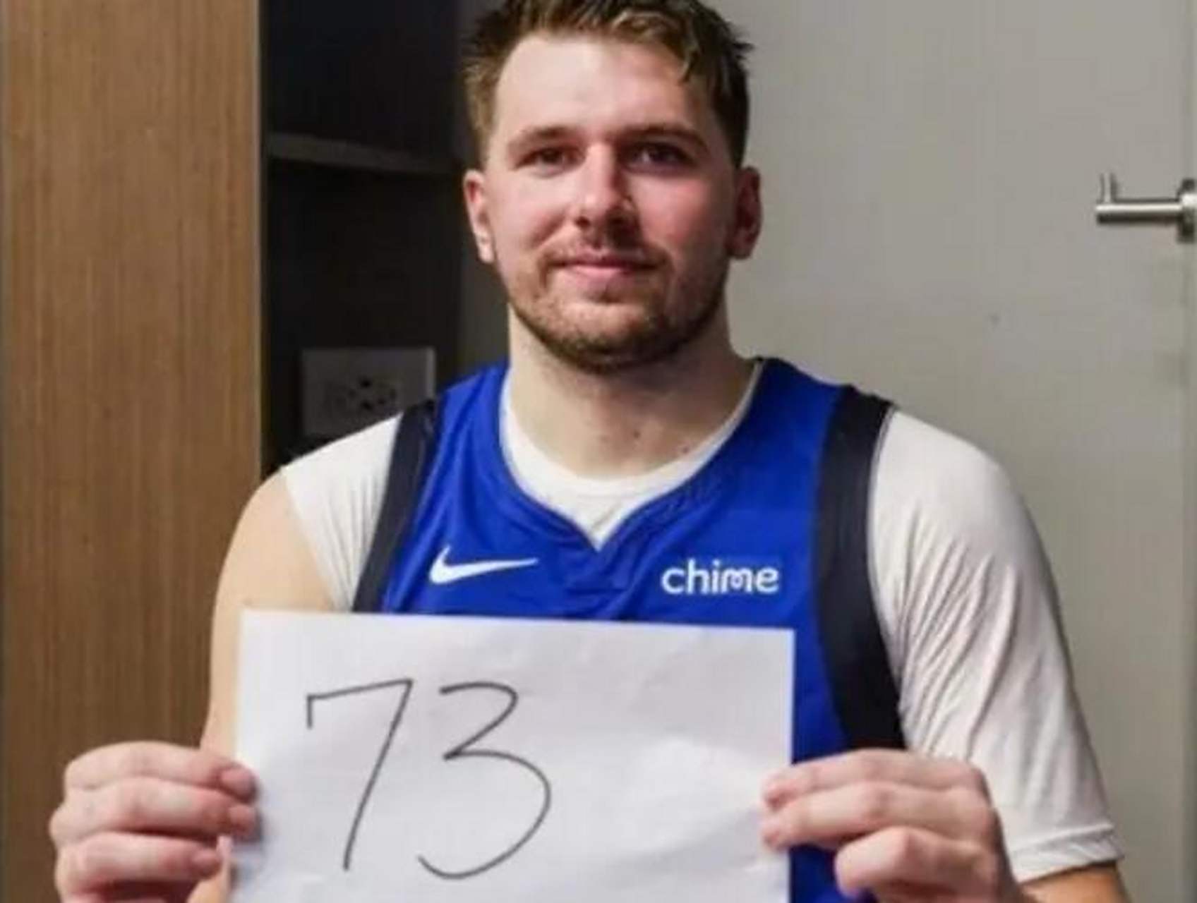 包含「老鹰击溃独行侠,夺得胜利」的词条 包含「老鹰击溃独行侠,夺得胜利」的词条