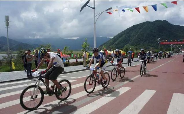 关于全球热议！体操场外八卦引关注的信息