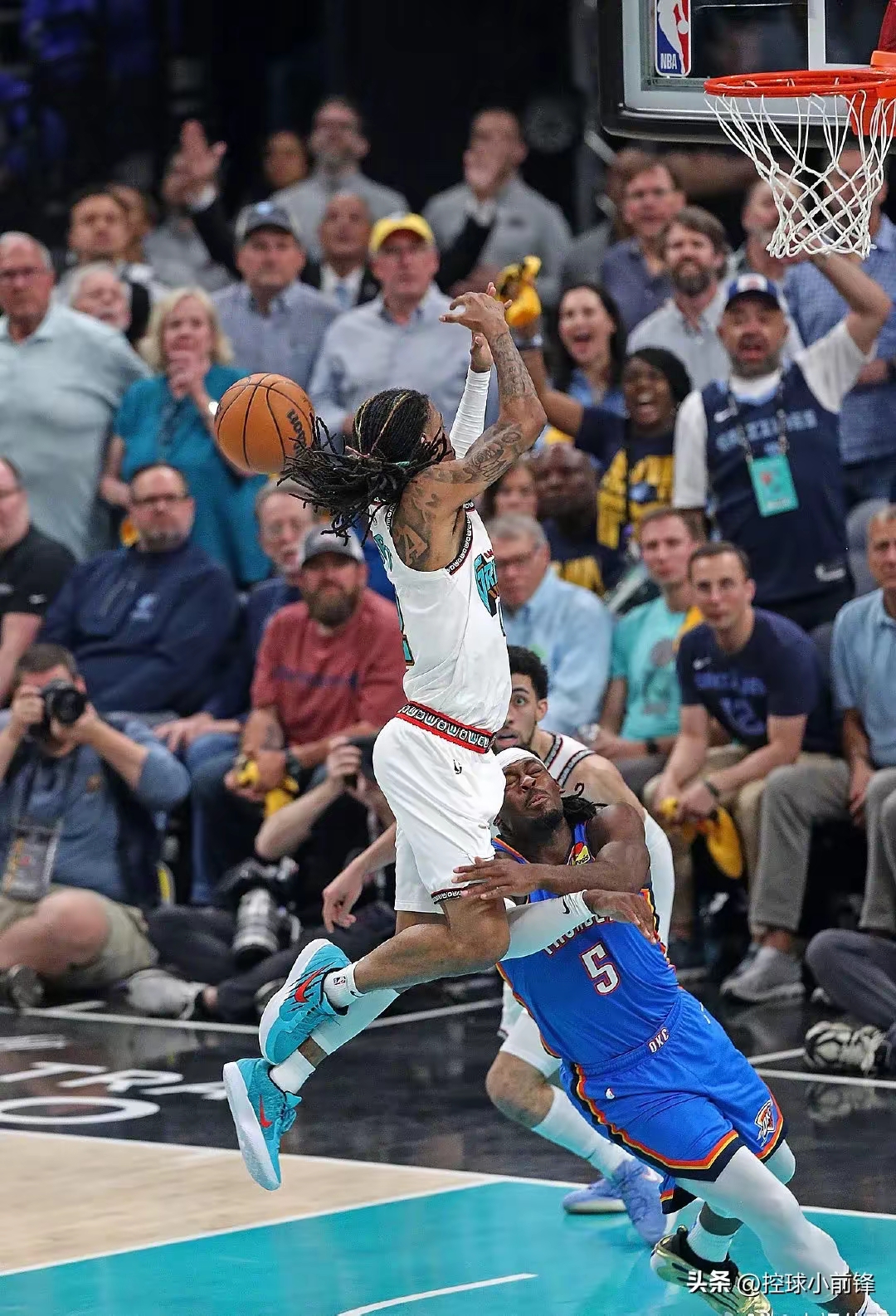 pg电子-热火轻取掘金，麦科勒姆点燃赛场