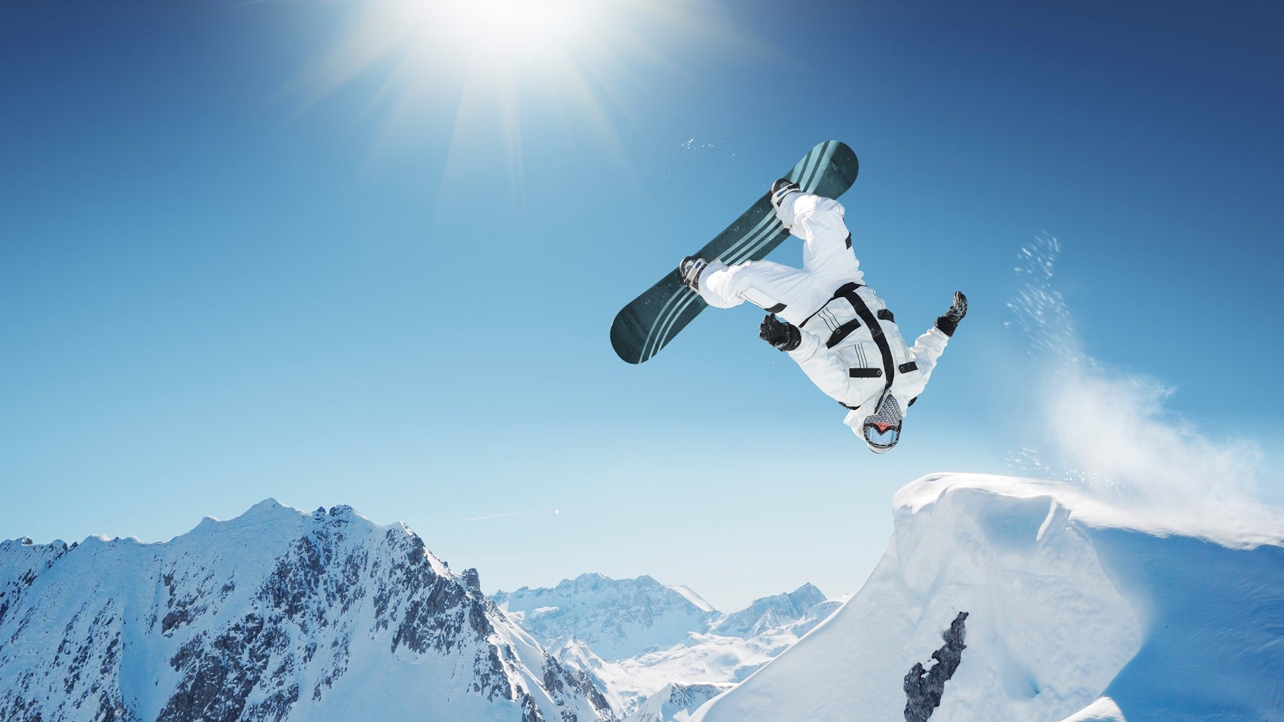 pg电子模拟器-钢铁防线与冷血杀手，杰伦·格林如何导演雄鹿对尼克斯的碾压之夜？